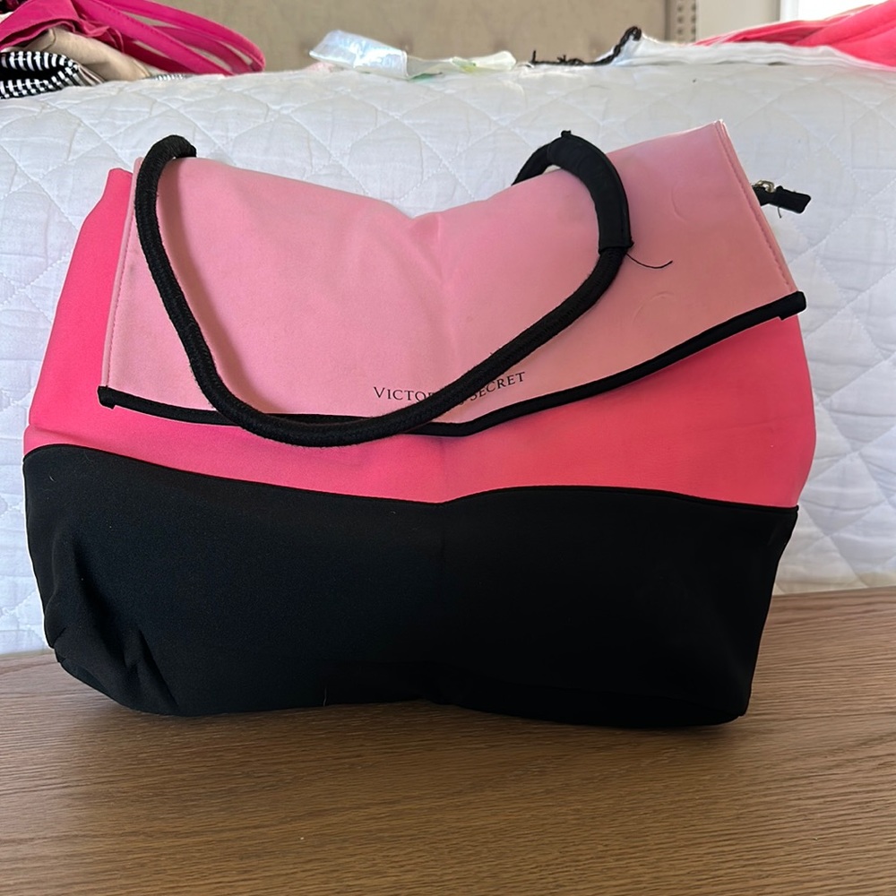 Victorias secret, pink and black beach cooler bag with rope shoulder strap